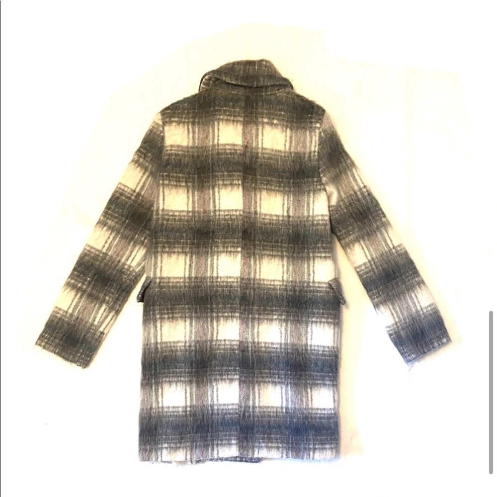 SOLD | Tokyo Darling | Oversized Fuzzy Plaid Coat - Picture 7 of 16